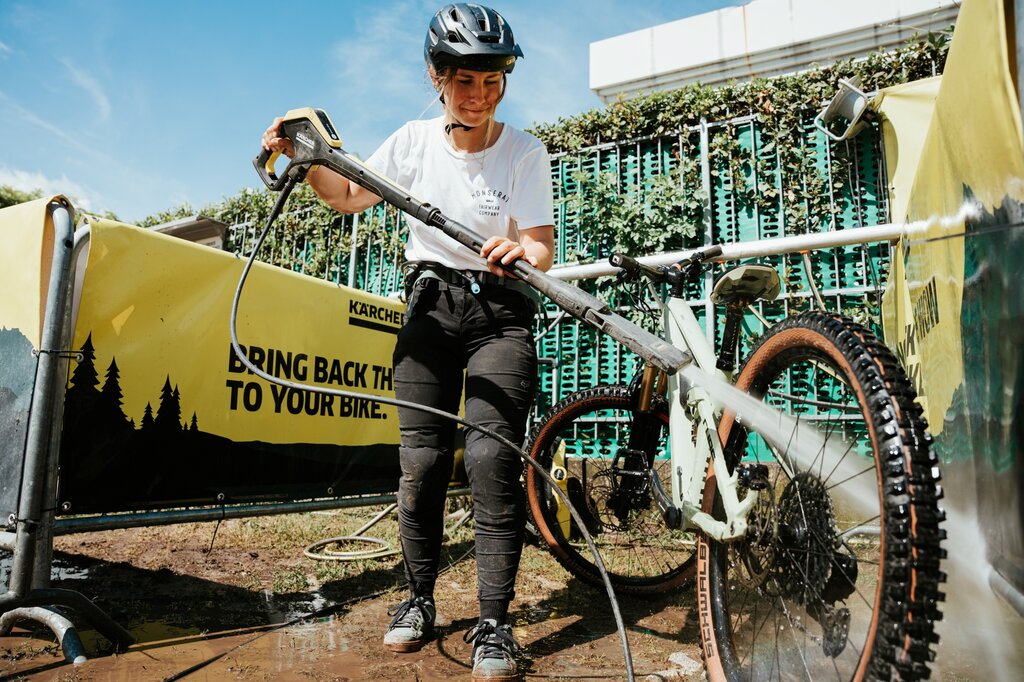 2024 APTGARDADOLOMITI BIKEFESTIVAL RIVA Desirelines CG Bike Washing 203888