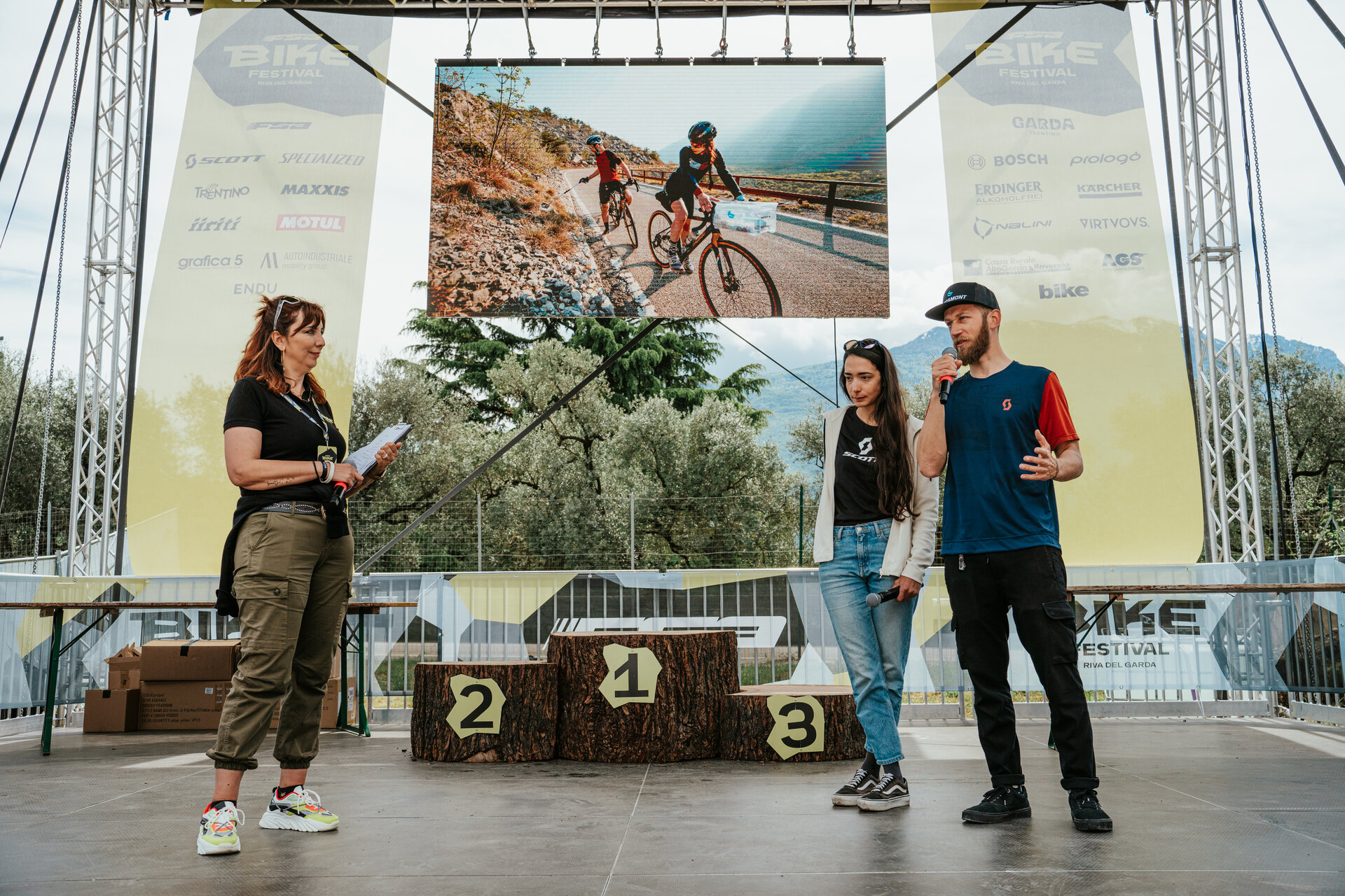 [-1] Talk: Begegnungen mit Bike-Profis